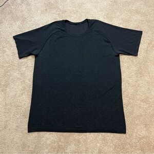 Men’s XXL Lululemon Shirt